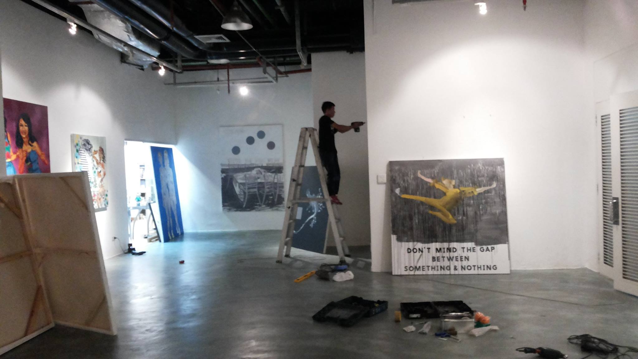 "KOANS" exhibition at Tang Contemporary Art Gallery, with Tawan Wattuya (March 2014)